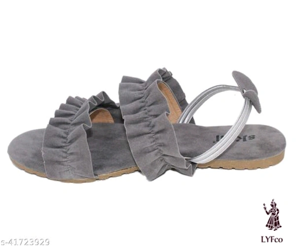 Catalog Name:*Fabulous Women Flats*Material: VelvetSole Material: TprPattern: SolidFastening & Back Detail: BackstrapMultipack: 1 - IND-6