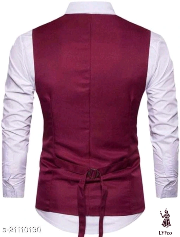 Catalog Name:*Pretty Fabulous Men Jackets*Fabric: Cotton BlendSleeve Length: SleevelessPattern: Solid,StripedMultipack: 1 - XL