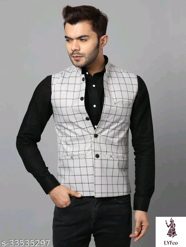 Catalog Name:*Comfy Modern Men Jackets*Fabric: Cotton BlendSleeve Length: SleevelessPattern: Printed,ColorblockedMultipack: 1 - XXXL