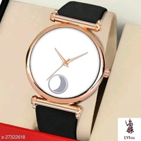 Catalog Name:*Ravishing Men Analog Watches*Strap Material: LeatherCase: The GoalCase/Bezel Material: Stainless SteelClasp Type: BuckleDate Display: NoDial Design: Festivals BasedDial Shape: RoundDisplay Type: AnalogDual Time: NoGps: NoLight: NoMechanism: QuartzPower Source: Battery PoweredScratch Resistant: NoShock Resistance: NoWater Resistance: NoMultipack: 1 - White