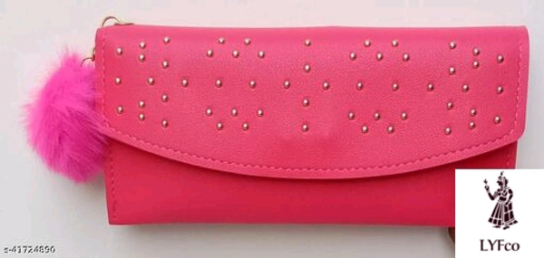 Catalog Name:*Styles Trendy Women Clutches*Material: PUNo. of Compartments: 3Pattern: EmbellishedMultipack: 1 - Free size