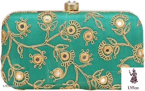 Catalog Name:*Fancy Modern Women Clutches*Material: SuedeNo. of Compartments: 1Pattern: EmbroideredMultipack: 1 - Free size