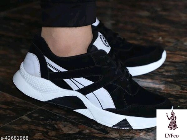 Catalog Name:*Modern Graceful Men Sports Shoes*Material: CanvasSole Material: EVAFastening & Back Detail: Lace-UpPattern: SolidMultipack: 1 - IND-6