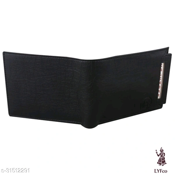 Catalog Name:*FashionableUnique Men Wallets*Material: Faux Leather/Leatherette,Leather,PUNo. of Compartments: 2Pattern: Solid,TexturedMultipack: 1 - Free size
