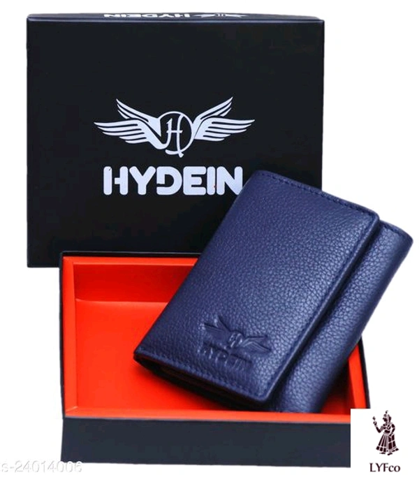 Catalog Name:*FancyTrendy Men Wallets*Material: LeatherNo. of Compartments: 3,2Pattern: Solid,CheckedMultipack: 1 - Free size