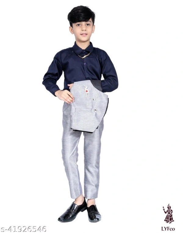 Catalog Name:*Cute Fancy Boys Top & Bottom Sets*Top Fabric: Cotton BlendBottom Fabric: Cotton BlendSleeve Length: Long SleevesTop Pattern: Self DesignBottom Pattern: Self DesignMultipack: Single - 2-3 Years