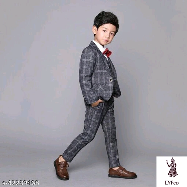 Catalog Name:*Pretty Stylus Boys Top & Bottom Sets*Top Fabric: Cotton,Polycotton,PolyesterBottom Fabric: Cotton,Polycotton,PolyesterSleeve Length: Short Sleeves,Long SleevesTop Pattern: Solid,Printed,CheckedBottom Pattern: Solid,Printed,CheckedMultipack: SingleAdd-Ons: Bow Tie,No Add Ons - 5-6 Years