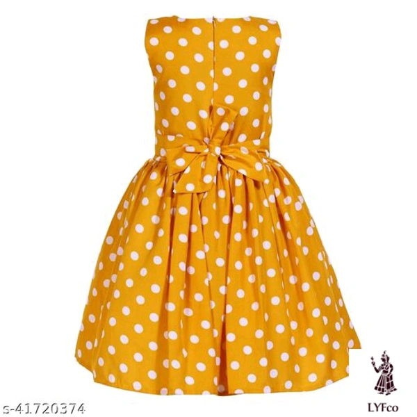 Catalog Name:*Cute Stylus Girls Frocks & Dresses*Fabric: CrepeSleeve Length: SleevelessPattern: PrintedMultipack: Single - 7-8 Years