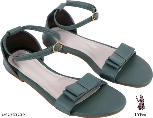 Catalog Name:*Voguish Women Flats*Material: SyntheticSole Material: RubberPattern: SolidFastening & Back Detail: Ankle LoopMultipack: 1 - IND-4