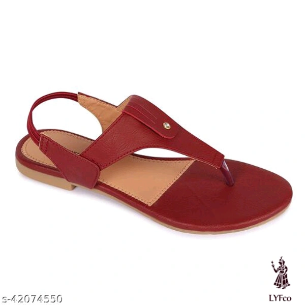 Catalog Name:*Fancy Women Flats*Material: SyntheticSole Material: PvcPattern: Woven DesignFastening & Back Detail: Slip-OnMultipack: 1 - IND7
