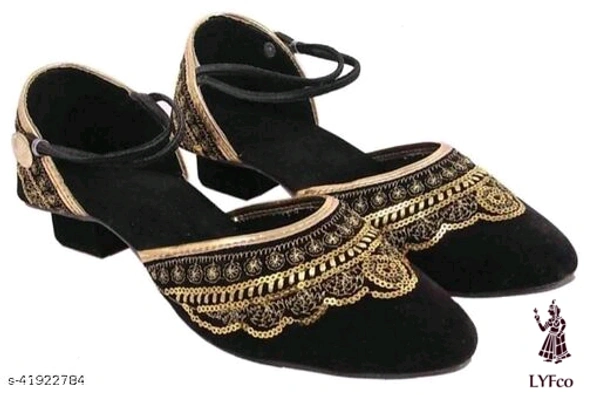 Catalog Name:*Elite Women Flats*Material: Syntethic LeatherSole Material: RubberPattern: SolidFastening & Back Detail: Open BackMultipack: 1 - IND-4