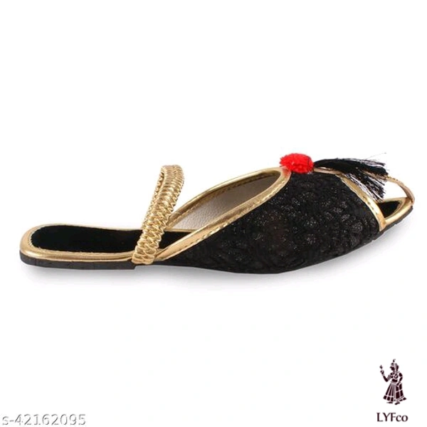Catalog Name:*Colorful Women Flats*Material: VelvetSole Material: PvcPattern: EmbellishedFastening & Back Detail: BackstrapMultipack: 1 - IND-3
