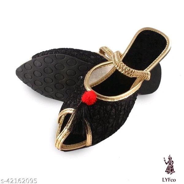 Catalog Name:*Colorful Women Flats*Material: VelvetSole Material: PvcPattern: EmbellishedFastening & Back Detail: BackstrapMultipack: 1 - IND-3