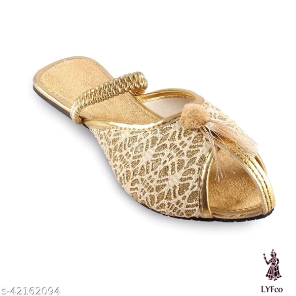 Catalog Name:*Colorful Women Flats*Material: VelvetSole Material: PvcPattern: EmbellishedFastening & Back Detail: BackstrapMultipack: 1 - IND-8