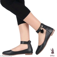 Catalog Name:*Attractive Women Bellies & Ballerinas*Material: SyntheticSole Material: PvcPattern: SolidMultipack: 1 - 7
