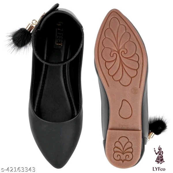 Catalog Name:*Attractive Women Bellies & Ballerinas*Material: SyntheticSole Material: PvcPattern: SolidMultipack: 1 - 7