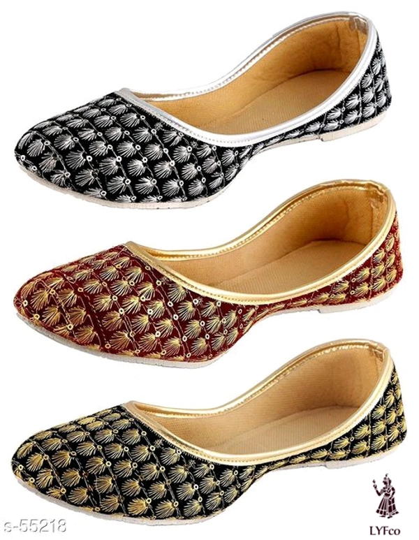 Catalog Name:*Ethnic Footwear Pack* -  3