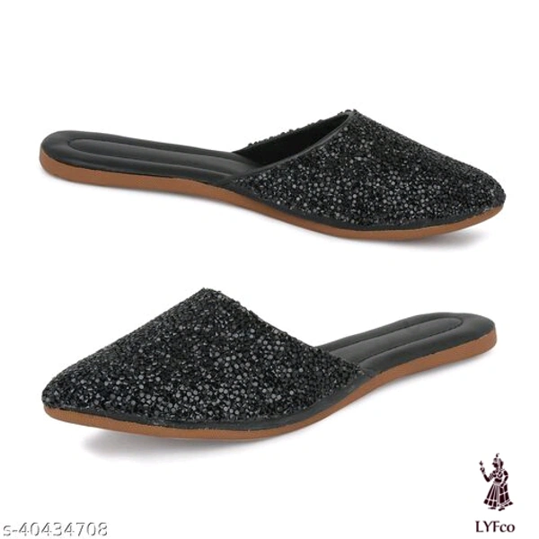 Catalog Name:*Stylish Women Juttis & Mojaris*Material: SuedesyntheticSole Material: TprPattern: Embellished - 9