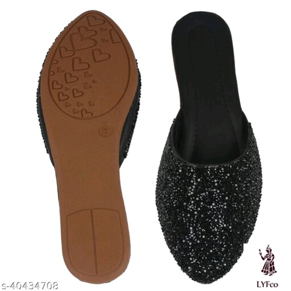 Catalog Name:*Stylish Women Juttis & Mojaris*Material: SuedesyntheticSole Material: TprPattern: Embellished - 9