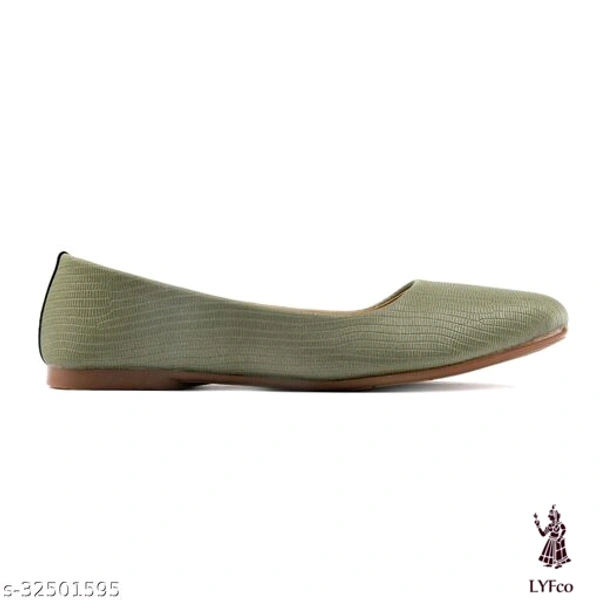 Catalog Name:*Modern Women Juttis & Mojaris*Material: TextileSole Material: PuPattern: SolidFastening & Back Detail: Slip-OnMultipack: 1 - 8