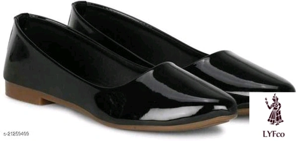 Catalog Name:*Gorgeous Women Bellies & Ballerinas*Material: Patent LeatherSole Material: TprPattern: SolidFastening & Back Detail: Slip-OnMultipack: 1 - 6