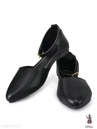 Catalog Name:*Fabulous Women Bellies & Ballerinas*Material: Syntethic LeatherSole Material: PolyurethanePattern: SolidFastening & Back Detail: BuckleMultipack: 1 - 2