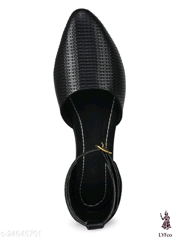 Catalog Name:*Fabulous Women Bellies & Ballerinas*Material: Syntethic LeatherSole Material: PolyurethanePattern: SolidFastening & Back Detail: BuckleMultipack: 1 - 5