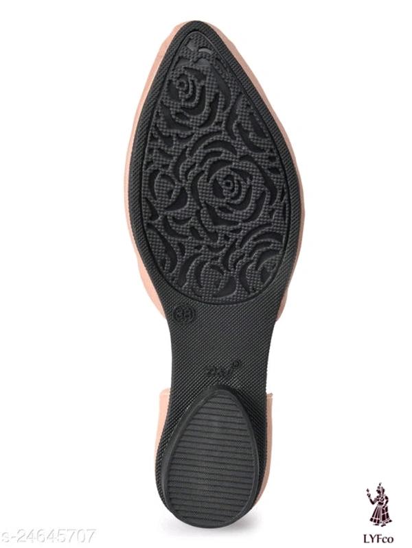 Catalog Name:*Fabulous Women Bellies & Ballerinas*Material: Syntethic LeatherSole Material: PolyurethanePattern: SolidFastening & Back Detail: BuckleMultipack: 1 - 3