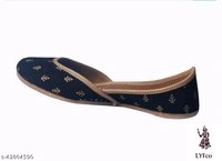Catalog Name:*Gorgeous Women Juttis & Mojaris*Material: LeatherSole Material: LeatherPattern: PrintedFastening & Back Detail: Ankle LoopMultipack: 1 - 5