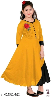 Catalog Name:*Modern Funky Girls Frocks & Dresses*Fabric: Cotton BlendSleeve Length: Three-Quarter Sleeves,SleevelessPattern: Self-DesignMultipack: Single - 2-3 Years