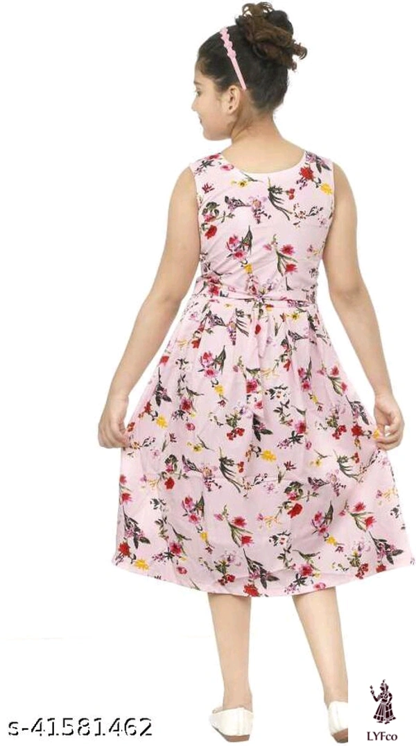 Catalog Name:*Modern Funky Girls Frocks & Dresses*Fabric: Cotton BlendSleeve Length: Three-Quarter Sleeves,SleevelessPattern: Self-DesignMultipack: Single - 8-9