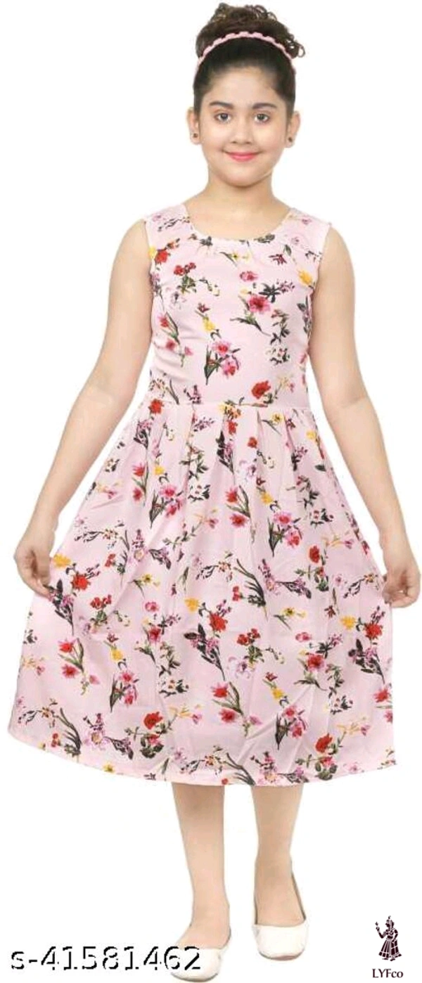 Catalog Name:*Modern Funky Girls Frocks & Dresses*Fabric: Cotton BlendSleeve Length: Three-Quarter Sleeves,SleevelessPattern: Self-DesignMultipack: Single - 8-9