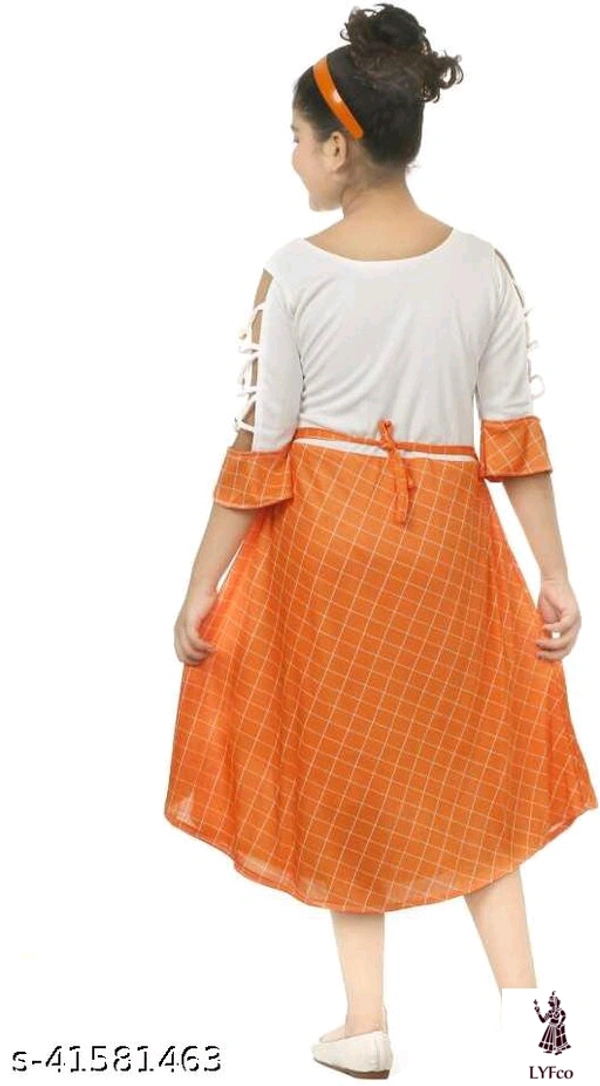 Catalog Name:*Modern Funky Girls Frocks & Dresses*Fabric: Cotton BlendSleeve Length: Three-Quarter Sleeves,SleevelessPattern: Self-DesignMultipack: Single - 3-4