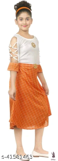 Catalog Name:*Modern Funky Girls Frocks & Dresses*Fabric: Cotton BlendSleeve Length: Three-Quarter Sleeves,SleevelessPattern: Self-DesignMultipack: Single - 3-4