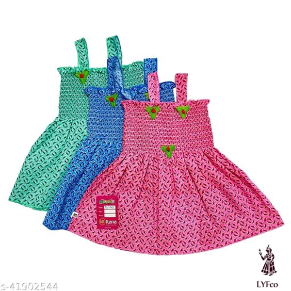 Catalog Name:*Pretty Trendy Girls Frocks & Dresses*Fabric: CottonSleeve Length: SleevelessPattern: PrintedMultipack: Pack Of 3 - 11-18 Months