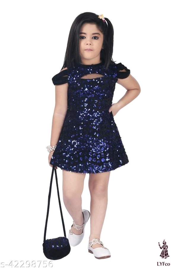 Catalog Name:*Tinkle Fancy Girls Frocks & Dresses*Fabric: Viscose RayonSleeve Length: Short SleevesPattern: EmbellishedMultipack: Single - 3-4