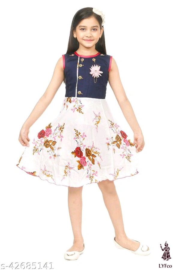 Catalog Name:*Agile Stylus Girls Frocks & Dresses*Fabric: CottonSleeve Length: Sleeveless,Three-Quarter SleevesPattern: Printed,Solid,StripedMultipack: Single - 5-6
