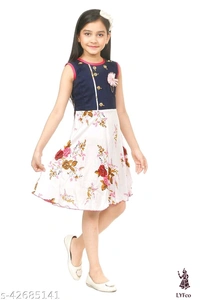 Catalog Name:*Agile Stylus Girls Frocks & Dresses*Fabric: CottonSleeve Length: Sleeveless,Three-Quarter SleevesPattern: Printed,Solid,StripedMultipack: Single - 5-6