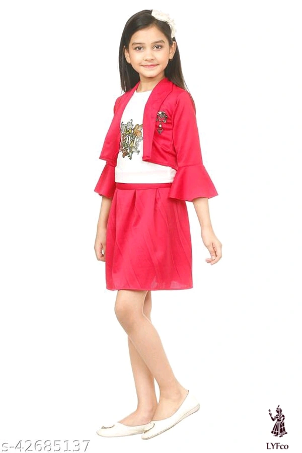 Catalog Name:*Agile Stylus Girls Frocks & Dresses*Fabric: CottonSleeve Length: Sleeveless,Three-Quarter SleevesPattern: Printed,Solid,StripedMultipack: Single - 4-5