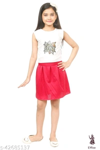 Catalog Name:*Agile Stylus Girls Frocks & Dresses*Fabric: CottonSleeve Length: Sleeveless,Three-Quarter SleevesPattern: Printed,Solid,StripedMultipack: Single - 4-5