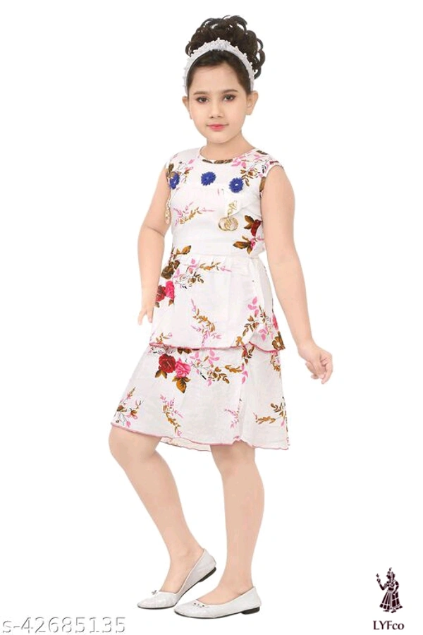 Catalog Name:*Agile Stylus Girls Frocks & Dresses*Fabric: CottonSleeve Length: Sleeveless,Three-Quarter SleevesPattern: Printed,Solid,StripedMultipack: Single - 3-4 Years4-5