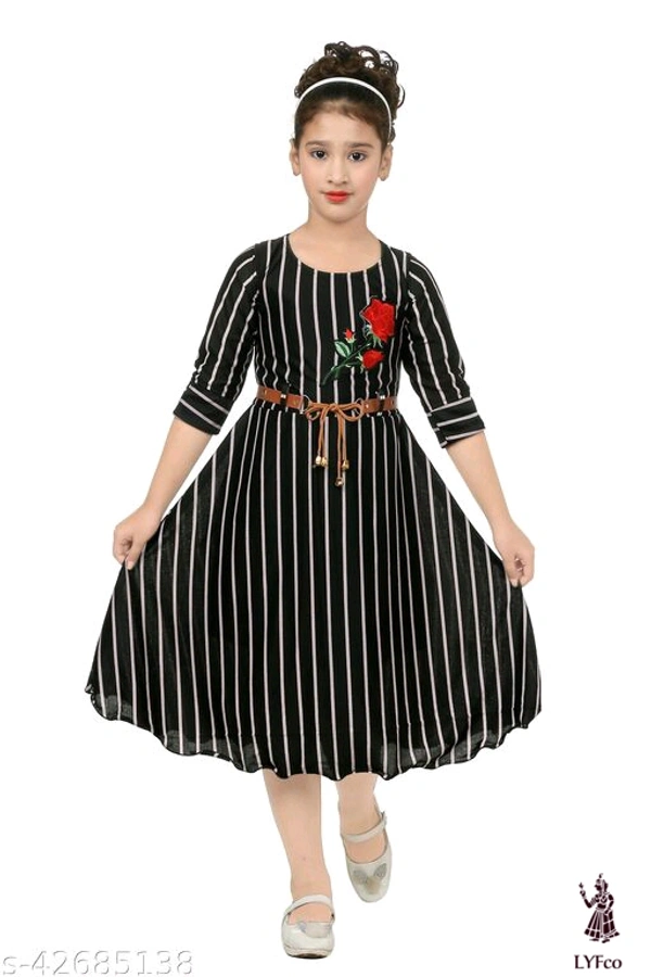 Catalog Name:*Agile Stylus Girls Frocks & Dresses*Fabric: CottonSleeve Length: Sleeveless,Three-Quarter SleevesPattern: Printed,Solid,StripedMultipack: Single - 4-5