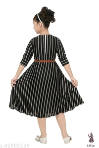 Catalog Name:*Agile Stylus Girls Frocks & Dresses*Fabric: CottonSleeve Length: Sleeveless,Three-Quarter SleevesPattern: Printed,Solid,StripedMultipack: Single - 4-5