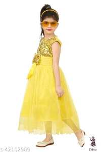 Catalog Name:*Cutiepie Fancy Girls Frocks & Dresses*Fabric: NetSleeve Length: SleevelessPattern: EmbellishedMultipack: Single - 2-3