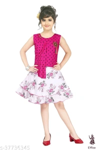 Catalog Name:*Pretty Classy Girls Frocks & Dresses*Fabric: RayonSleeve Length: Short SleevesPattern: PrintedMultipack: Single - 4-5 Years
