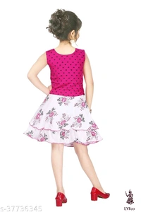 Catalog Name:*Pretty Classy Girls Frocks & Dresses*Fabric: RayonSleeve Length: Short SleevesPattern: PrintedMultipack: Single - 8-9
