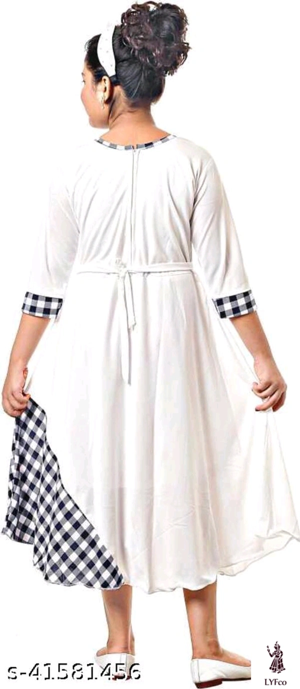 Catalog Name:*Pretty Classy Girls Frocks & Dresses*Fabric: Cotton BlendSleeve Length: Sleeveless,Long Sleeves,Three-Quarter SleevesPattern: Printed,Checked,Self-DesignMultipack: Single - 9-10 Years