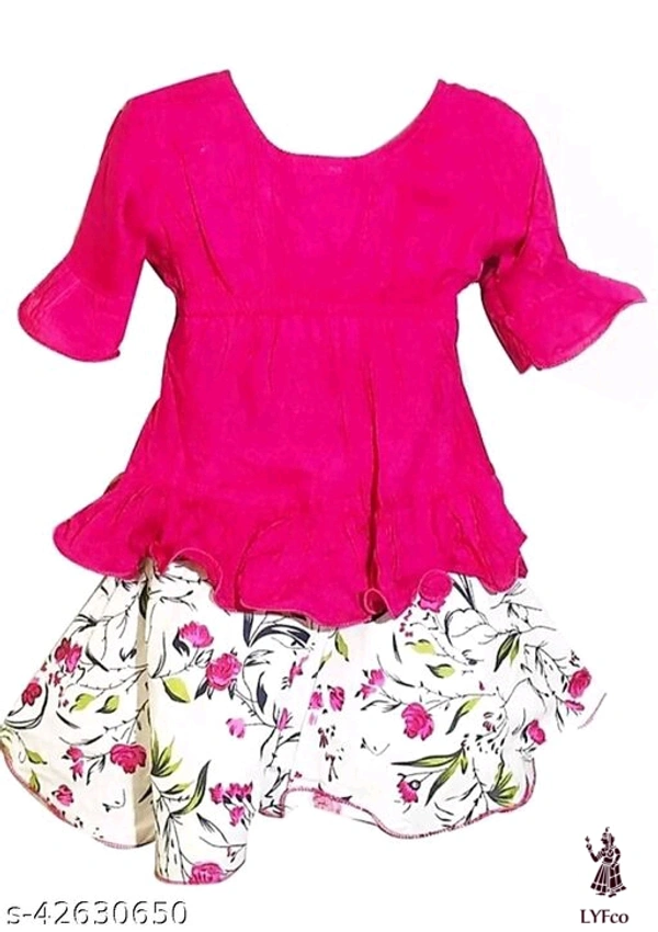 Catalog Name:*Princess Stylish Girls Frocks & Dresses*Fabric: CottonSleeve Length: Short SleevesPattern: PrintedMultipack: Single - 2-3 Years