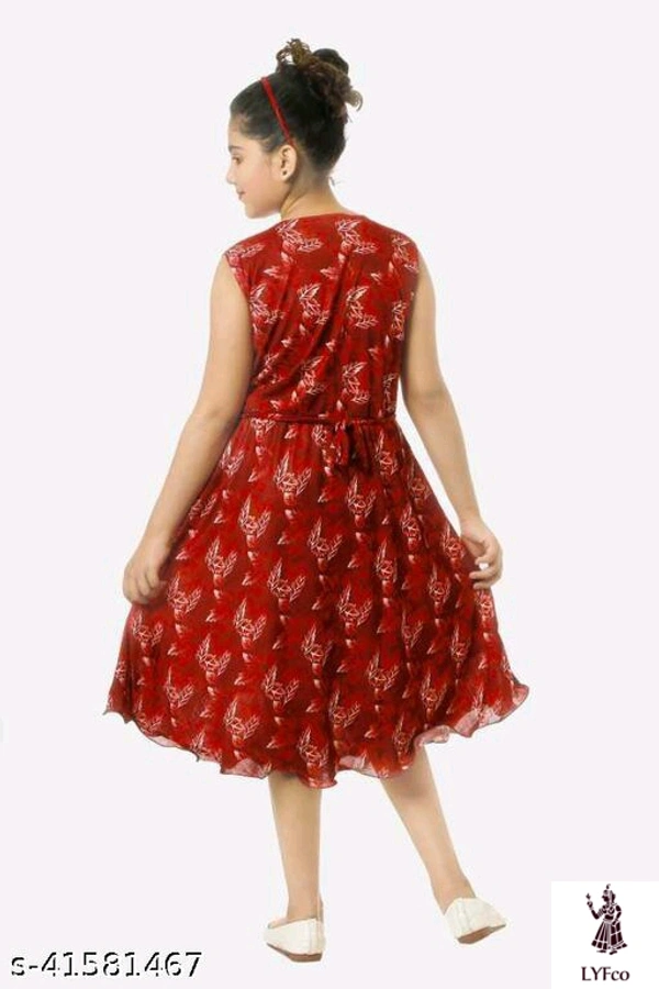 Catalog Name:*Cutiepie Classy Girls Frocks & Dresses*Fabric: Cotton BlendSleeve Length: Sleeveless,Three-Quarter SleevesPattern: Checked,Self-DesignMultipack: Single - 3-4 Years