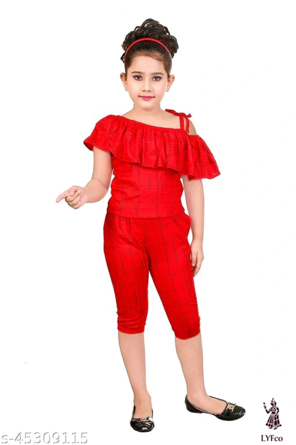 Catalog Name:*Pretty Comfy Girls Clothing Set*Top Fabric: Crepe,RayonBottom Fabric: Crepe,RayonSleeve Length: Short SleevesTop Pattern: Checked,PrintedBottom Pattern: Checked,PrintedMultipack: Single - 1-2